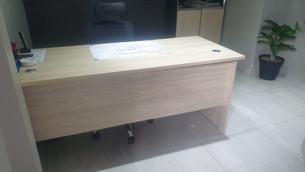 Office desk with 3 lockable doors grey professional design, model SBG763  